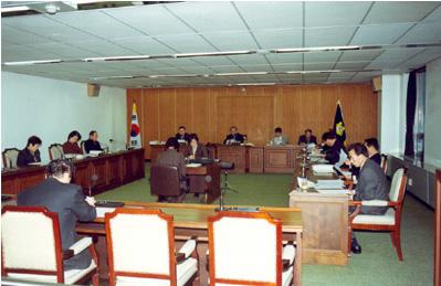 제127회 제2차정례회중 2003년도 예산안심의 (2002. 12. 11) 운영위원회