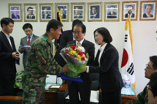 침수피해복구지원 참여기관 감사장 수여