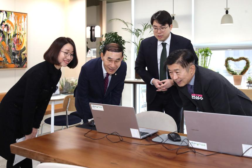 반포느티나무쉼터 작품발표회