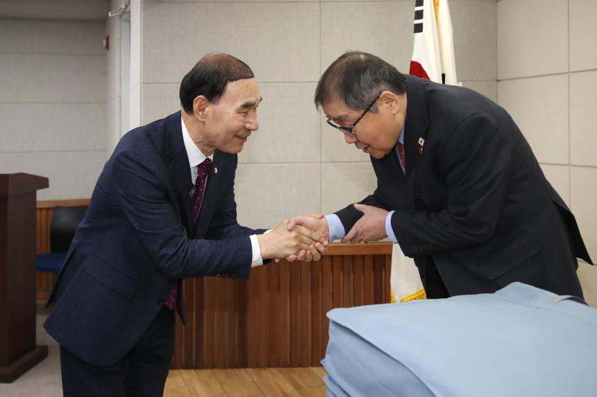 설맞이 의원 자원봉사