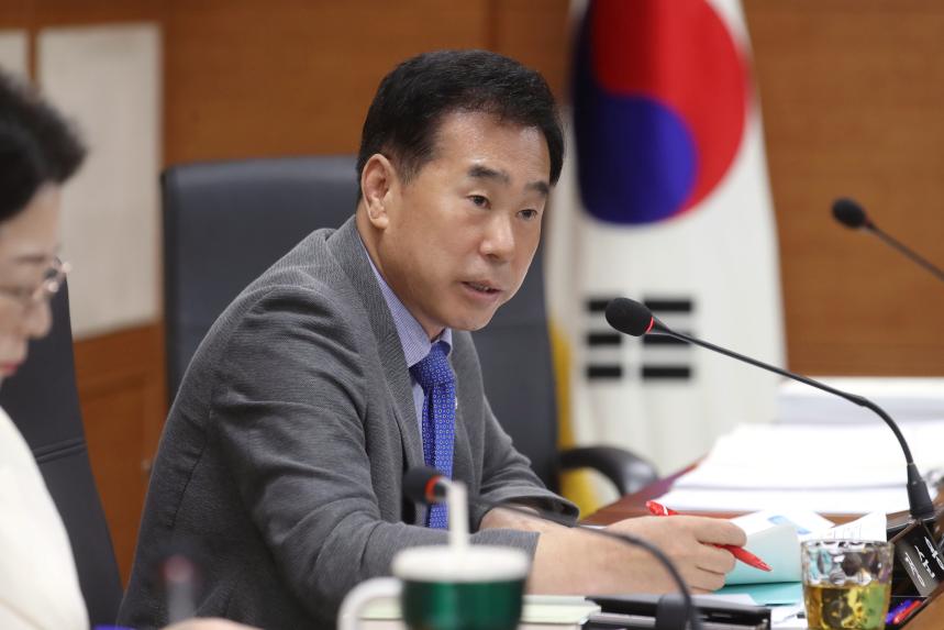 상임위원회
